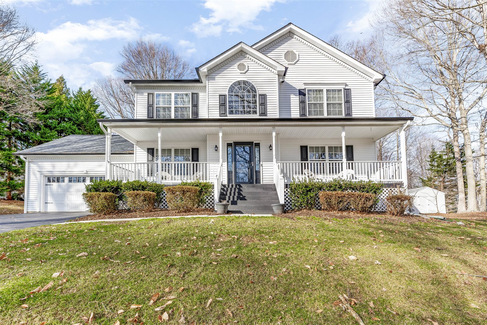 Home exterior on Amber Way in Owings, Maryland